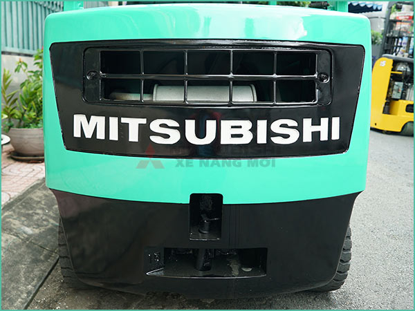 Xe nâng dầu MITSUBISHI FD15
