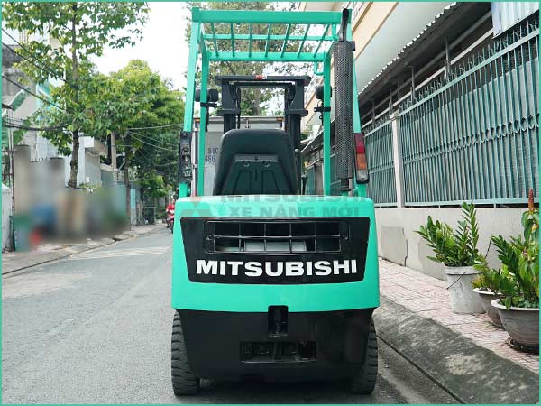 Xe nâng dầu MITSUBISHI FD15