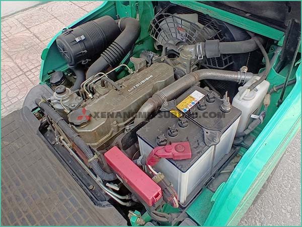 Xe nâng dầu MITSUBISHI FD15D