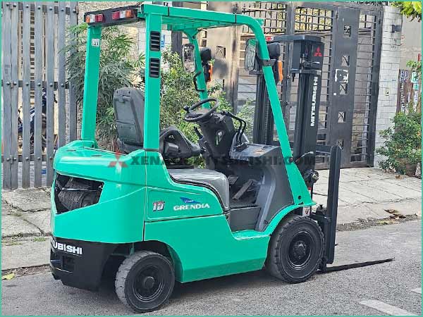 Xe nâng dầu MITSUBISHI FD15T