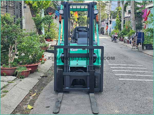 Xe nâng dầu MITSUBISHI FD15T
