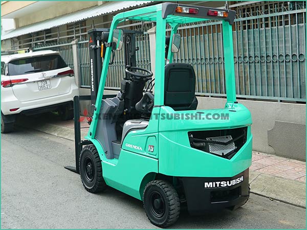 Xe nâng dầu MITSUBISHI FD15T