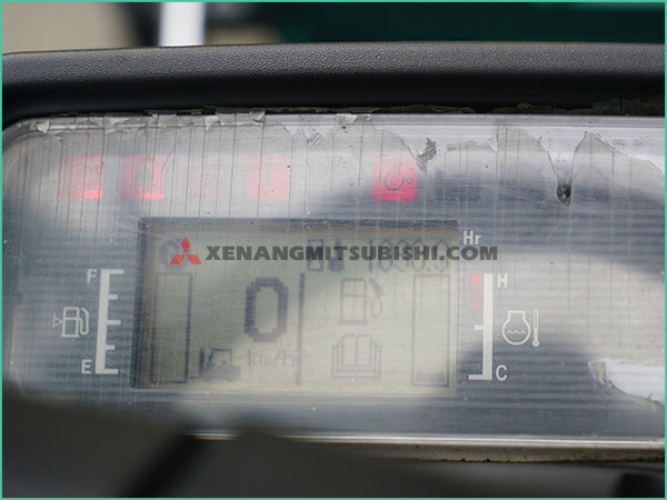 Xe nâng dầu MITSUBISHI FD15T