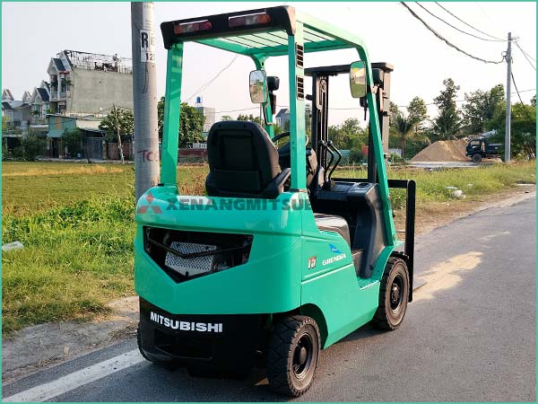 Xe nâng dầu MITSUBISHI FD15T