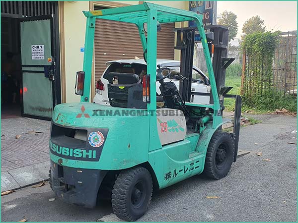 Xe nâng dầu MITSUBISHI FD25