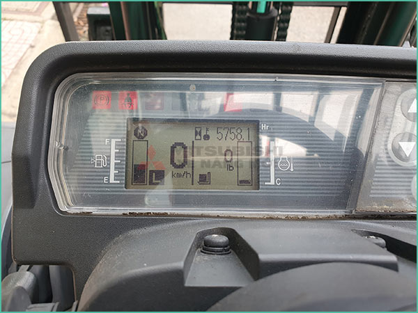 Xe nâng dầu MITSUBISHI FDE20T