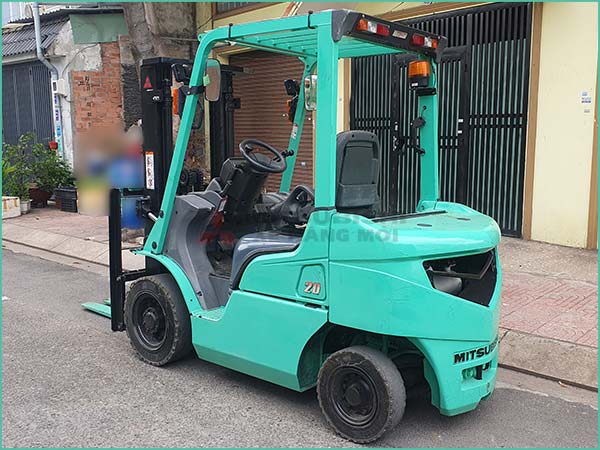 Xe nâng dầu MITSUBISHI FDE20T