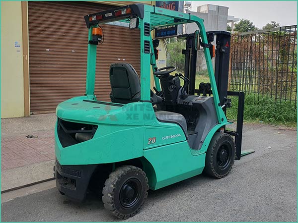 Xe nâng dầu MITSUBISHI FDE20T
