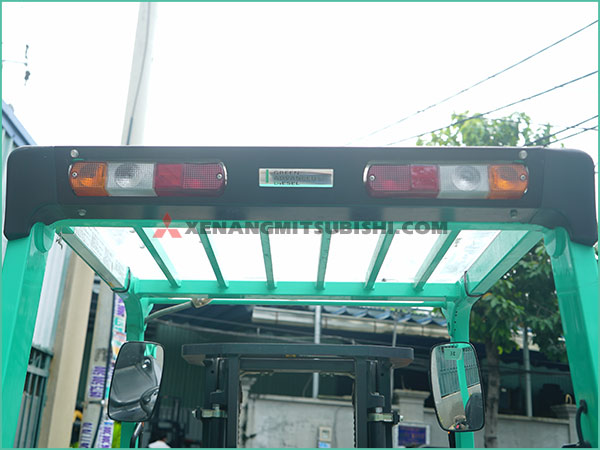 Xe nâng dầu MITSUBISHI FDE20T