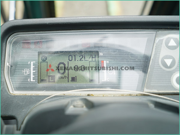 Xe nâng dầu MITSUBISHI FDE20T