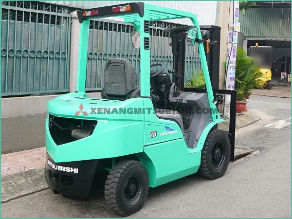 Xe nâng dầu MITSUBISHI FDE25T
