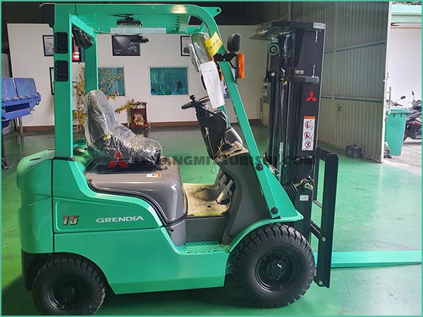 Xe nâng dầu MITSUBISHI GRENIDA FD15N MỚI 100%