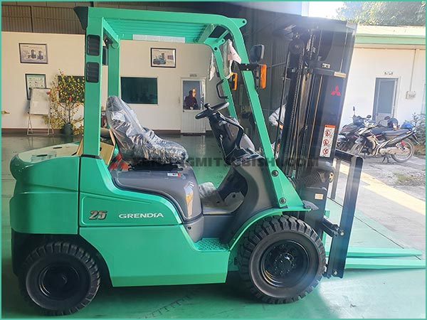 Xe nâng dầu MITSUBISHI GRENIDA FD25N MỚI 100%