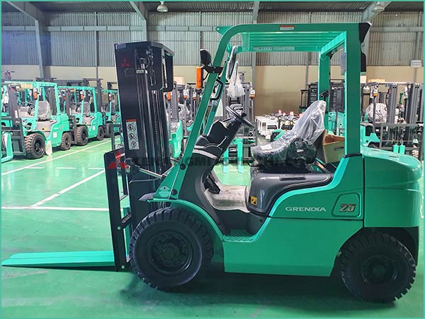 Xe nâng dầu MITSUBISHI GRENIDA FD25N MỚI 100%