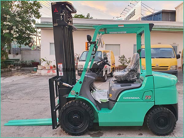 Xe nâng dầu MITSUBISHI GRENIDA FD25N MỚI 100%