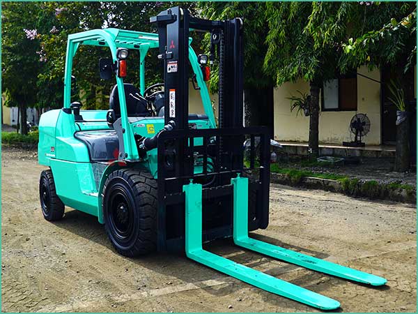 Xe nâng dầu MITSUBISHI GRENIDA FD50NT MỚI 100%