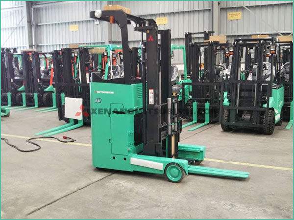 Xe nâng điện đứng lái MITSUBISHI RBS10NCB1 MỚI 100%
