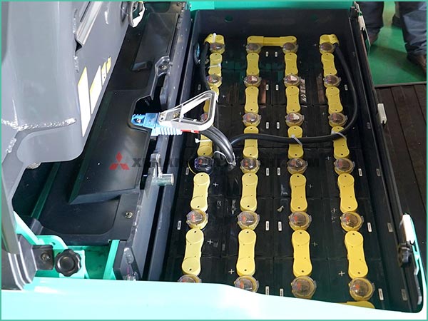 Xe nâng điện ngồi lái MITSUBISHI FB15CB MỚI 100%