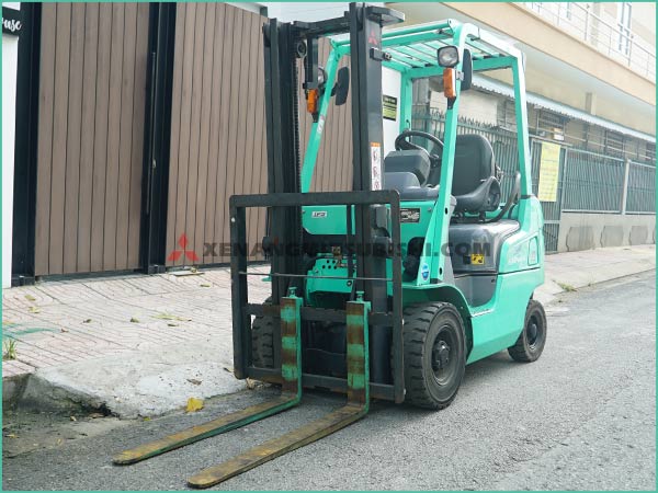Xe nâng xăng - gas MITSUBISHI FGE15T