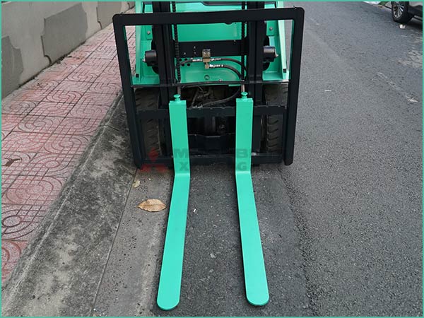 Xe nâng xăng - gas MITSUBISHI FGE15T